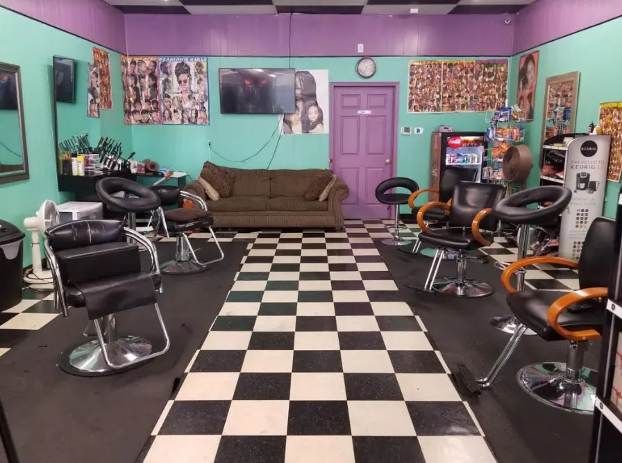 Flo Hair Braiding and Weaving — Hair salon in Tucker